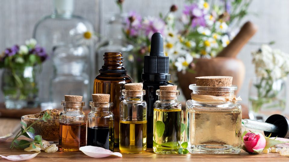 7 Essential Oils to Keep You Calm in Uncertain Times